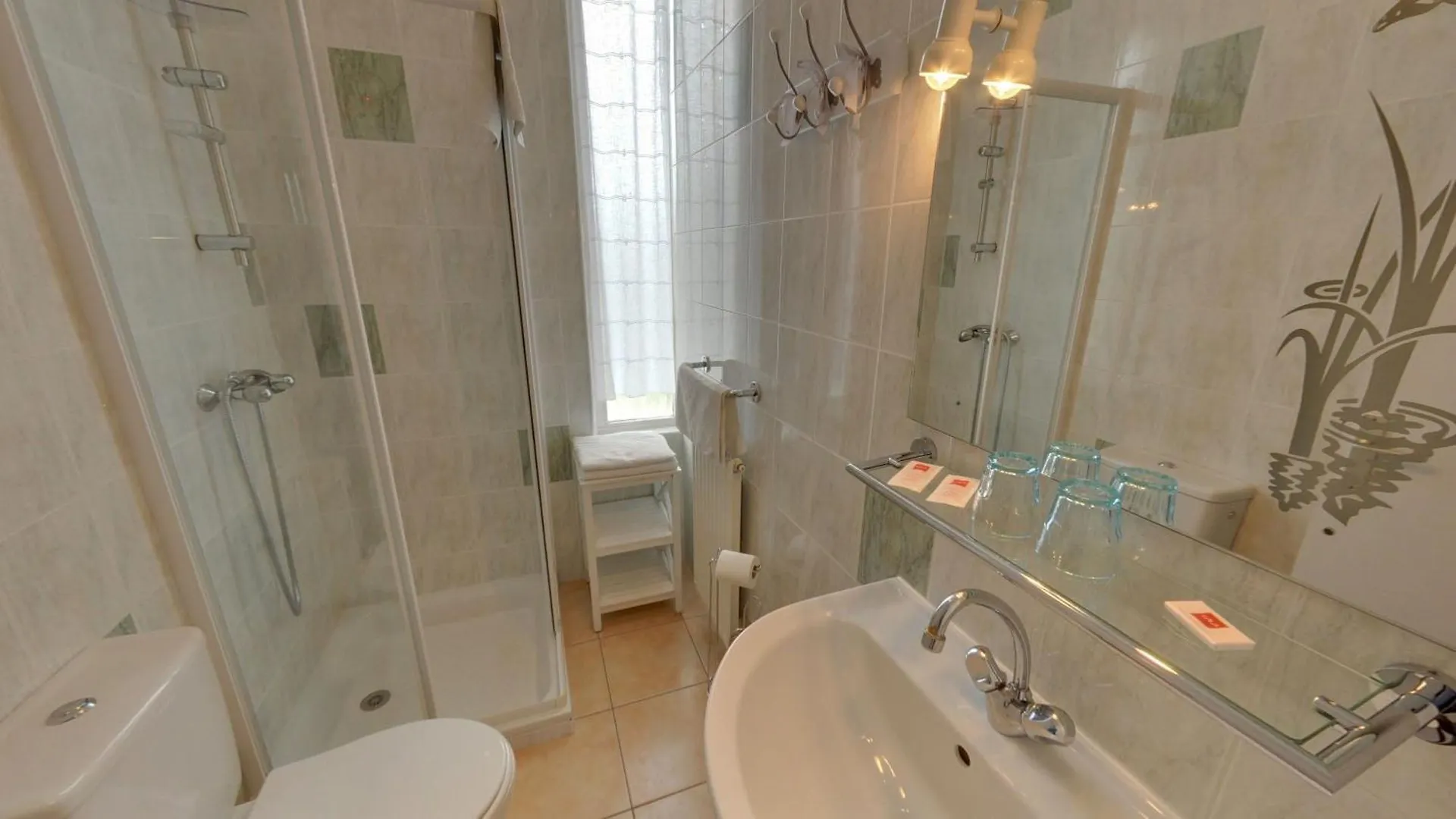 Hotel Le Petit Caboulot En Pleine Nature Vaumeilh
