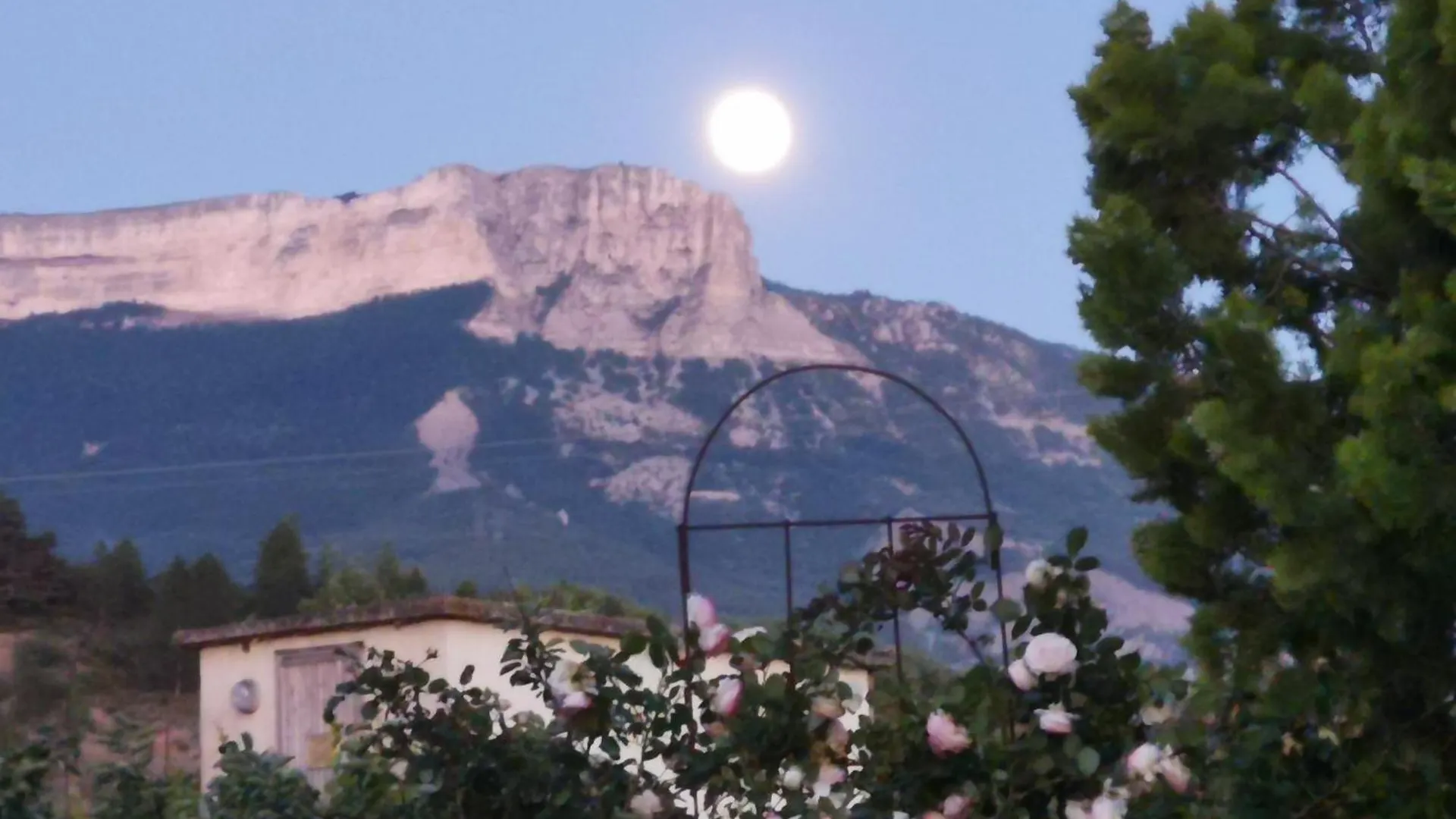 Hotel Le Petit Caboulot En Pleine Nature Vaumeilh