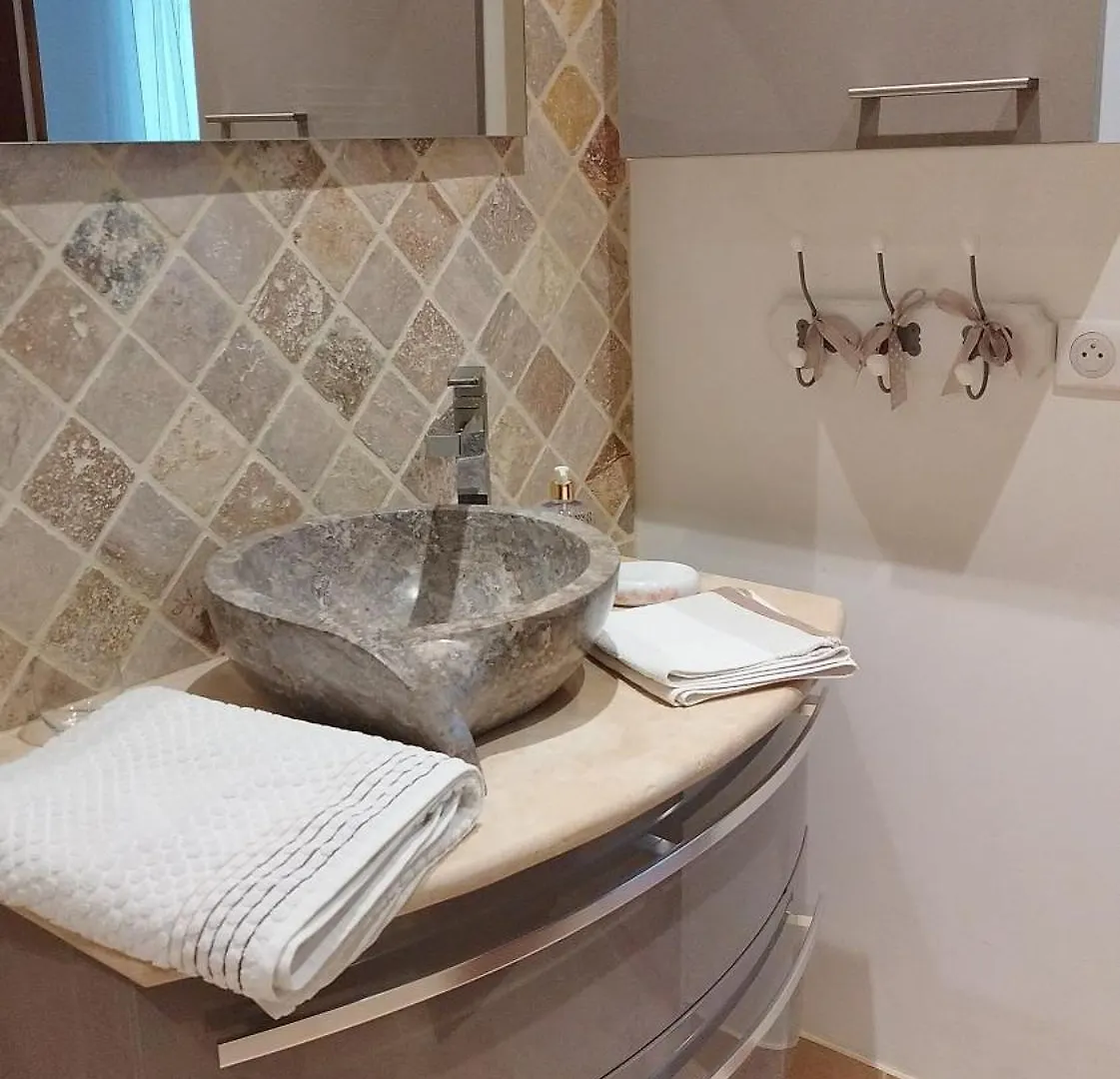 Le Petit Caboulot En Pleine Nature Vaumeilh Hotel