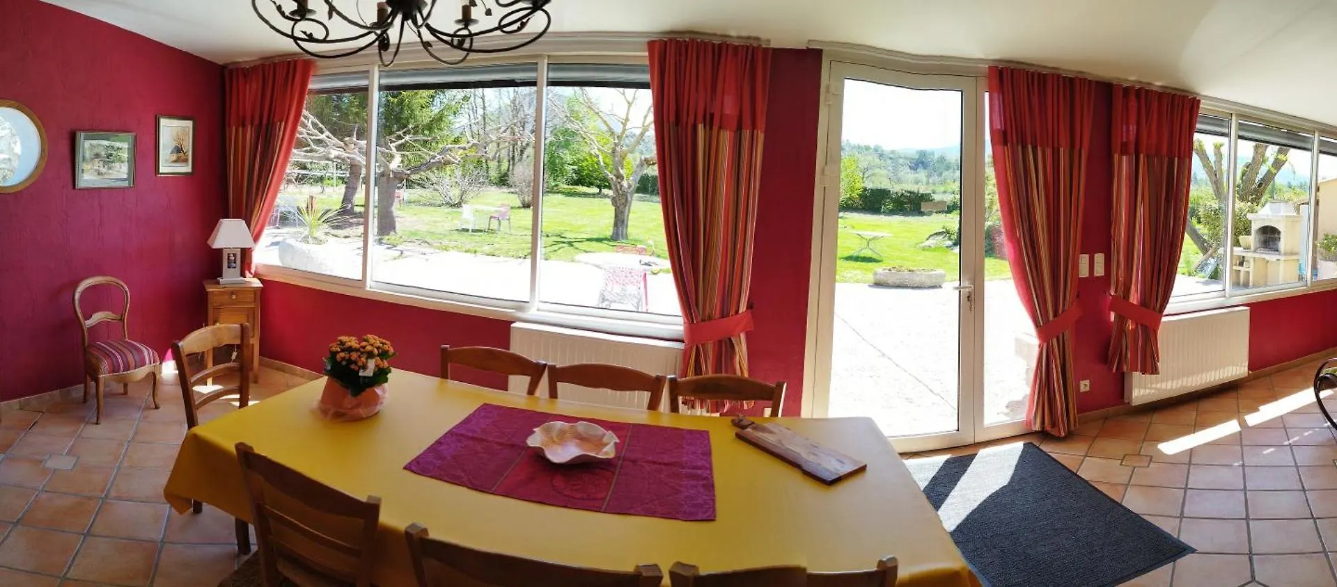 Le Petit Caboulot En Pleine Nature Vaumeilh Hotel