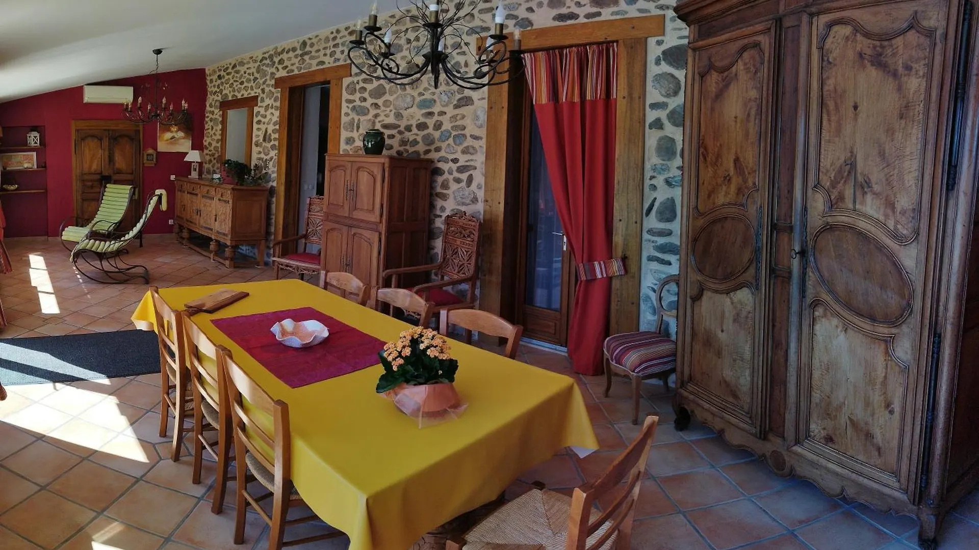 Le Petit Caboulot En Pleine Nature Vaumeilh France