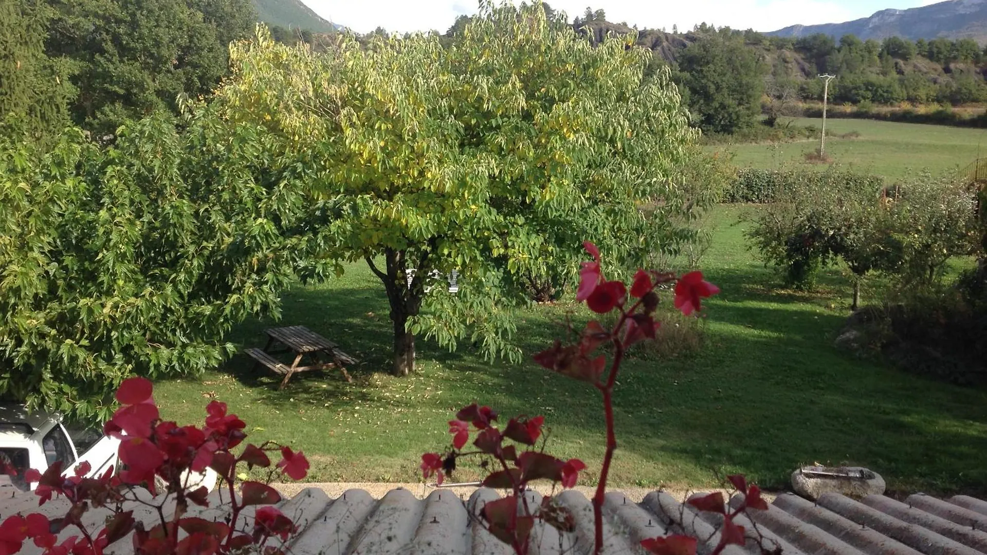 Le Petit Caboulot En Pleine Nature Vaumeilh Hotel
